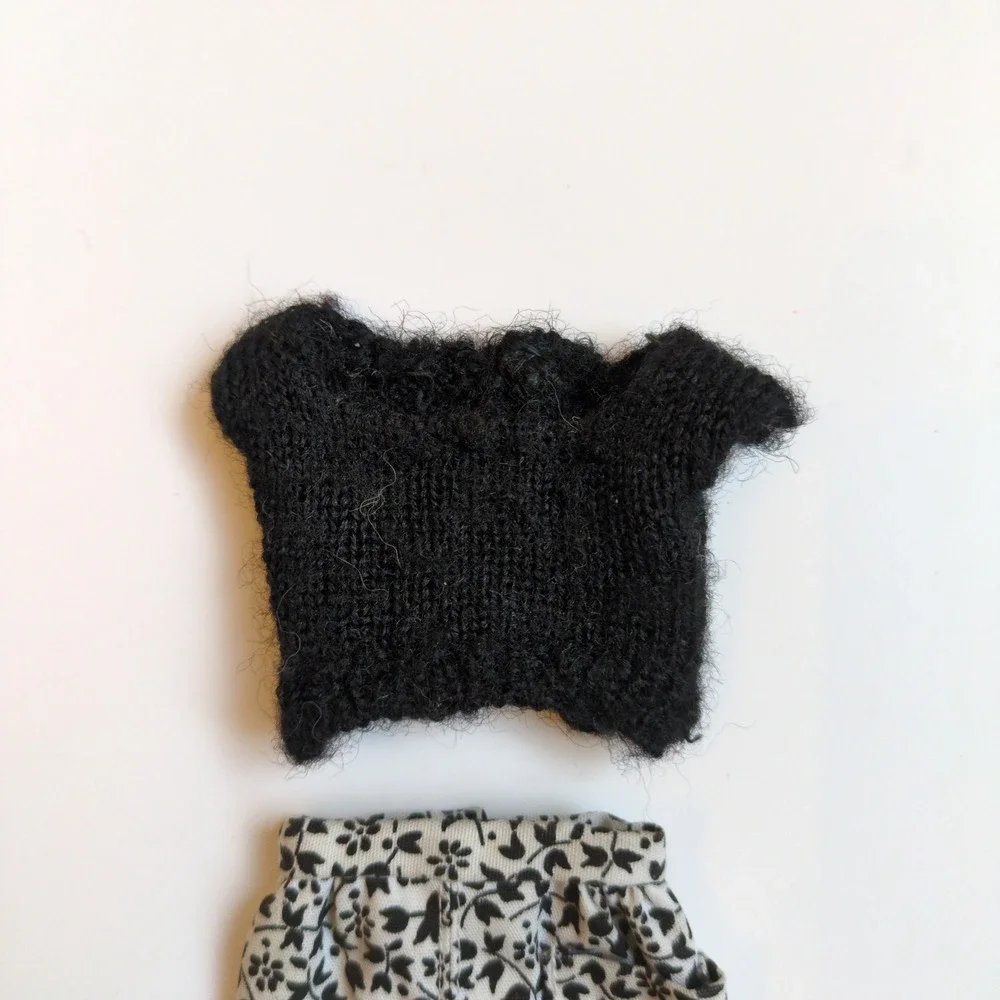 Vintage 60s Barbie Fashion Pak Clothing Outfit Black Knit Shell Top Floral Skirt